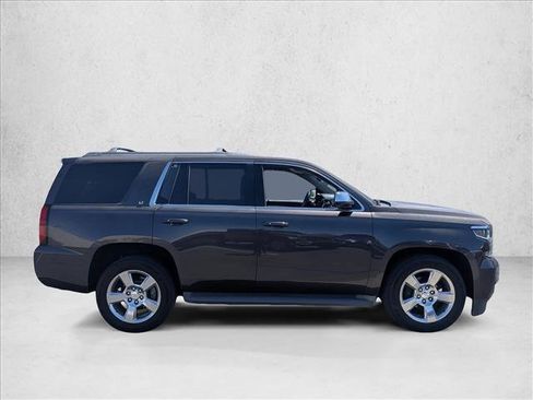 Used 2015 Chevrolet Tahoe LT w/ Luxury Package AWD/4WD image 4