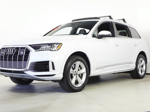 Used 2023 Audi Q7 3.0T Premium w/ Convenience Package AWD/4WD image 2