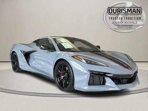 Used 2025 Chevrolet Corvette Z06 w/ Stealth Interior Trim Package RWD image 1