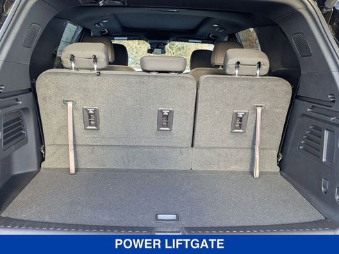 New 2025 Chevrolet Traverse LT w/ Enhanced Driving Package image 33