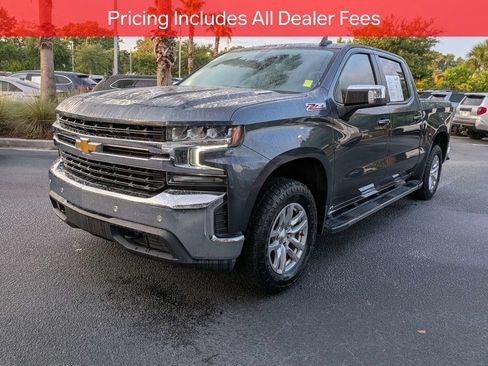 Used 2021 Chevrolet Silverado 1500 LT w/ Diesel Off-Road Package AWD/4WD image 8