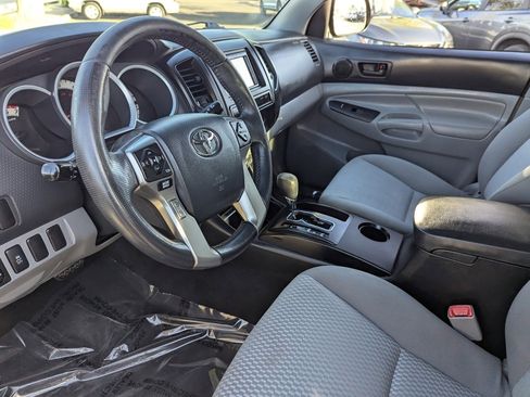 Used 2015 Toyota Tacoma PreRunner image 24