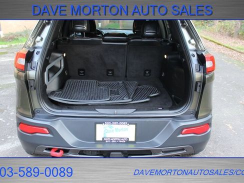 Used 2014 Jeep Cherokee Trailhawk w/ Cold Weather Group image 15