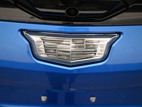 New 2026 Cadillac Optiq Luxury 1 image 24