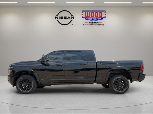 Used 2025 RAM 2500 Limited AWD/4WD image 5