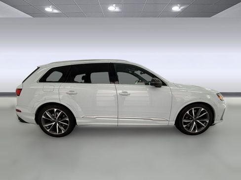 Used 2023 Audi SQ7 Prestige w/ Prestige Package AWD/4WD image 7