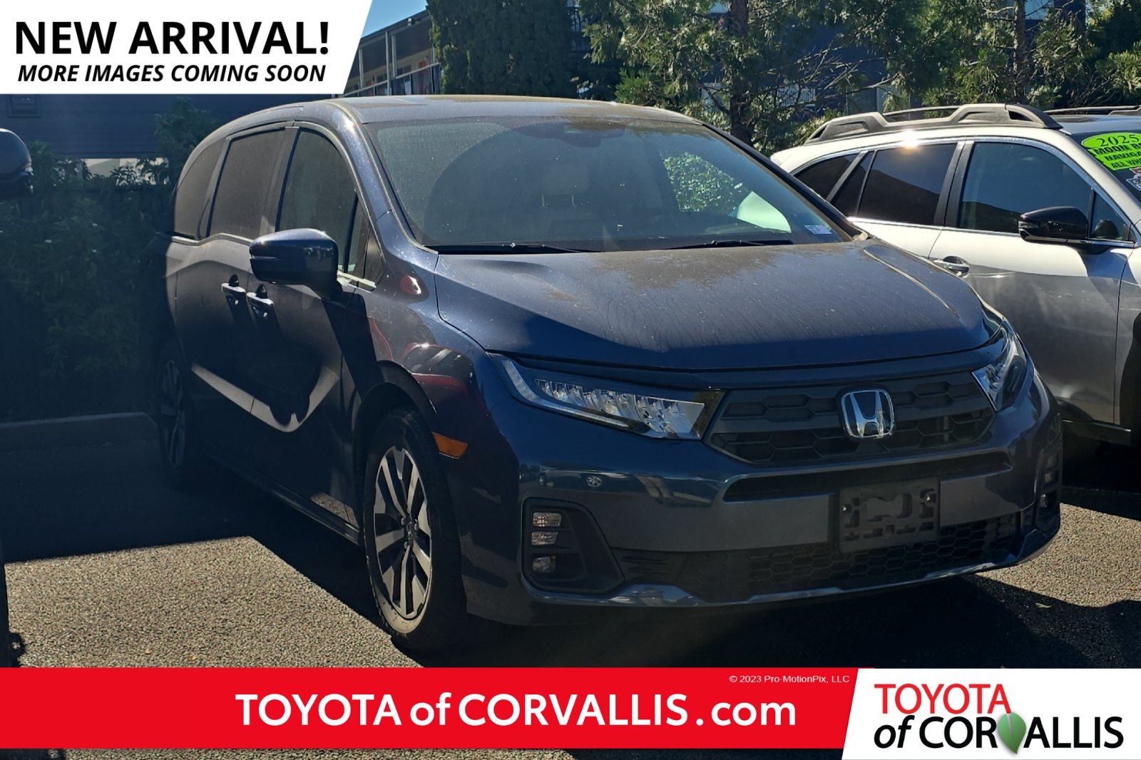 Used 2025 Honda Odyssey EX-L image 1