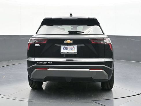 New 2026 Chevrolet Equinox LT w/ Convenience Package II AWD/4WD image 8