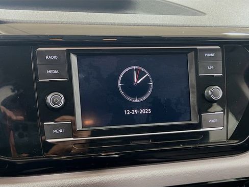 Used 2022 Volkswagen Taos S image 14