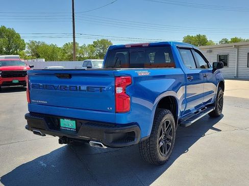 Used 2024 Chevrolet Silverado 1500 LT Trail Boss w/ Convenience Package II AWD/4WD image 3
