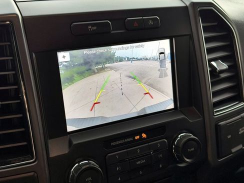 Used 2018 Ford F150 XLT w/ Equipment Group 302A Luxury AWD/4WD image 18