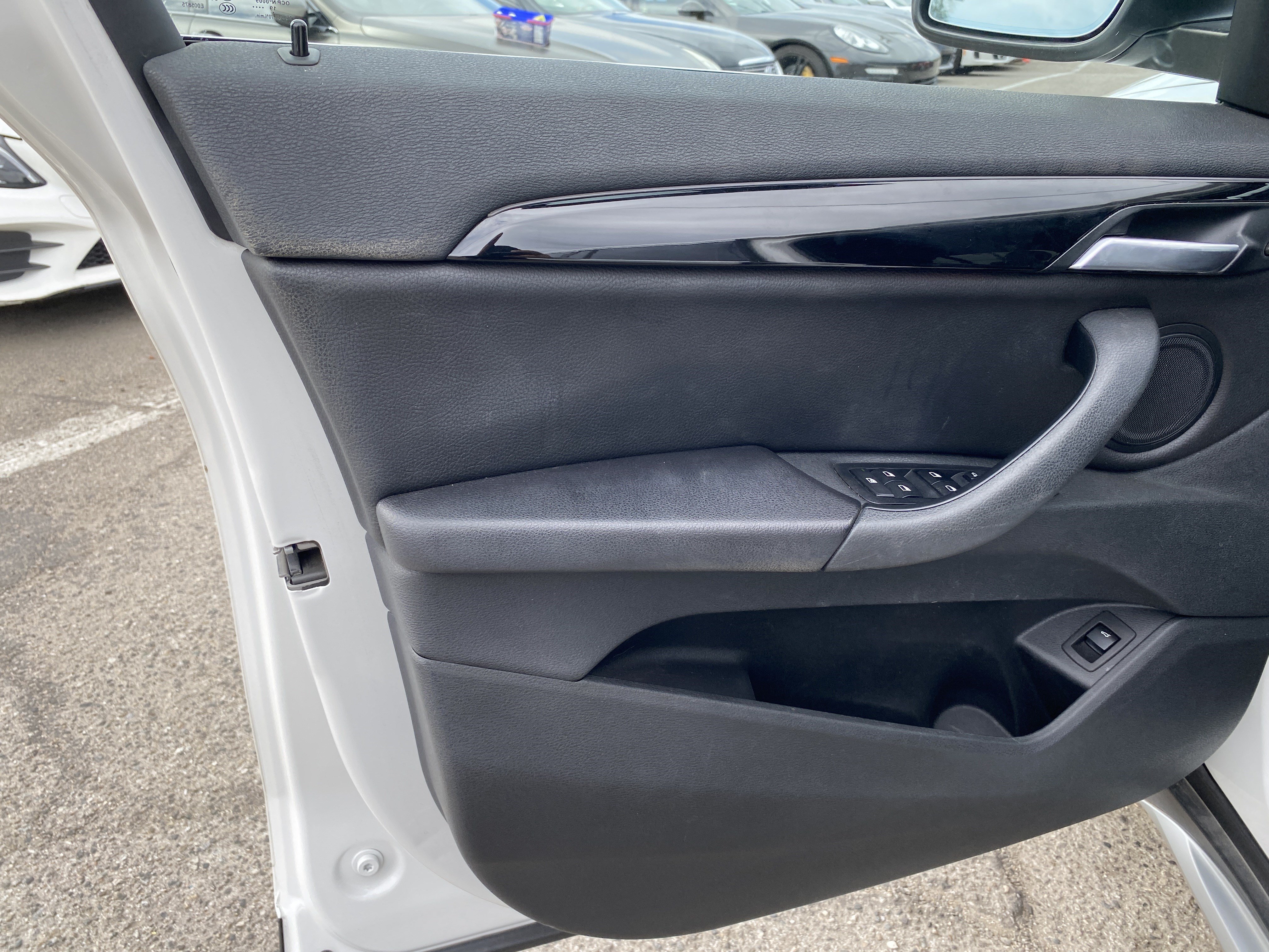 Used 2020 BMW X1 sDrive28i w/ Convenience Package FWD image 13