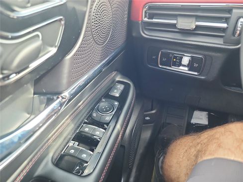 New 2026 Lincoln Corsair Reserve image 29