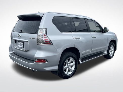 Used 2015 Lexus GX 460 w/ Navigation Package image 3