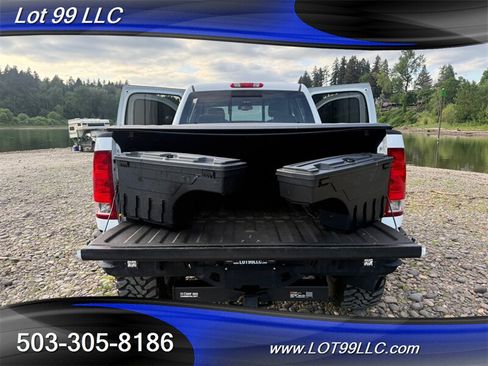 Used 2009 GMC Sierra 2500 SLT w/ Entertainment Package AWD/4WD image 21
