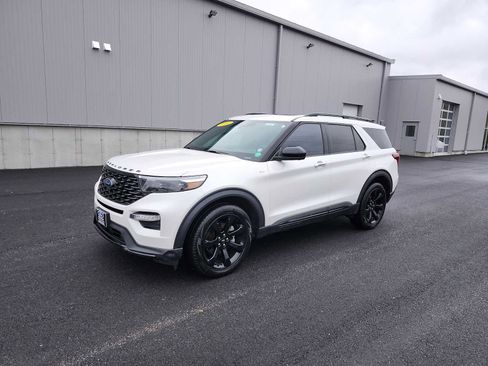 Used 2022 Ford Explorer ST-Line w/ Class IV Trailer Tow Package image 1