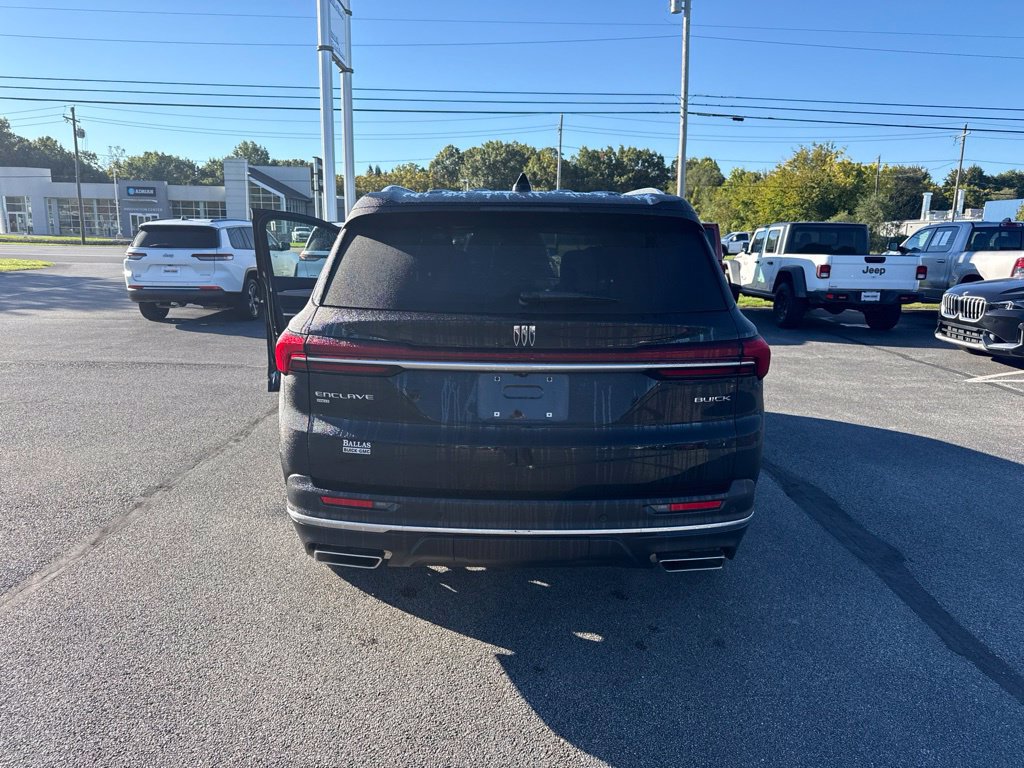 Used 2025 Buick Enclave Preferred w/ Trailering Package, 5000 lbs. AWD/4WD image 20