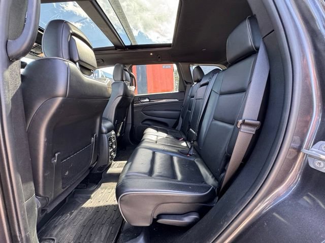 Used 2020 Jeep Grand Cherokee Overland AWD/4WD image 13