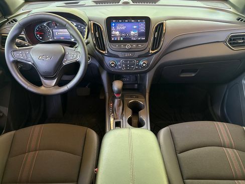 Used 2023 Chevrolet Equinox RS FWD image 17