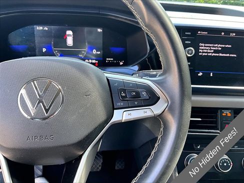 Used 2022 Volkswagen Taos SE AWD/4WD image 17