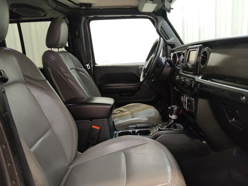 Used 2018 Jeep Wrangler Unlimited Sport S AWD/4WD image 21