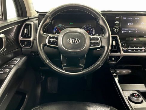 Used 2021 Kia Sorento S image 19