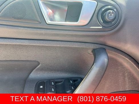 Used 2015 Ford Fiesta SE FWD image 12