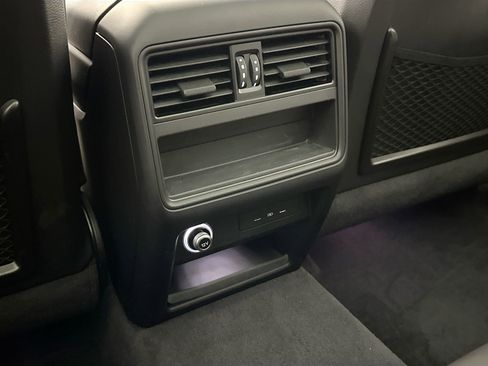 Used 2025 Porsche Cayenne GTS AWD/4WD image 25