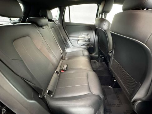 Certified 2022 Mercedes-Benz GLA 250 4MATIC image 25