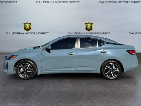 Used 2024 Nissan Sentra SV FWD image 2