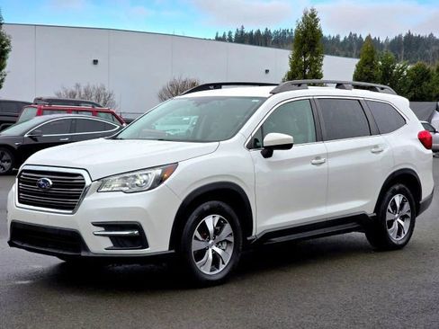 Used 2021 Subaru Ascent Premium w/ Convenience Package image 3