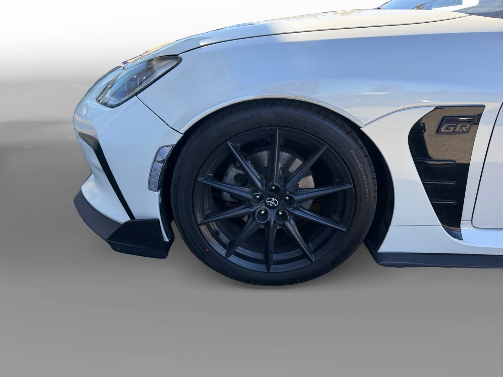 Used 2022 Toyota GR86 Premium RWD image 9