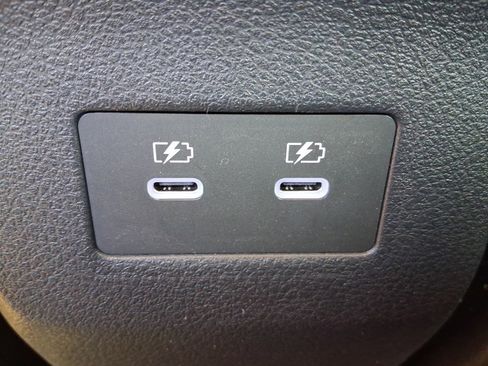 New 2026 Nissan Kicks SR image 27