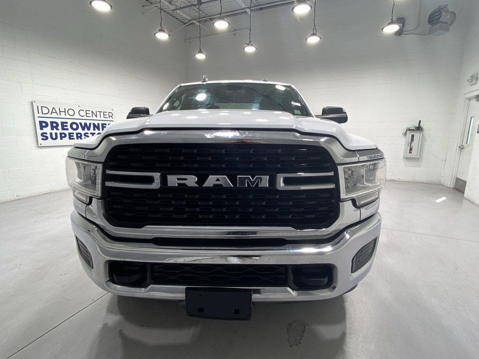 Used 2022 RAM 2500 Big Horn AWD/4WD image 3