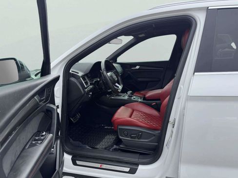 Used 2018 Audi SQ5 Prestige w/ Prestige Package AWD/4WD image 18