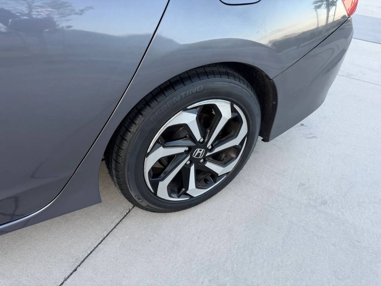 Used 2016 Honda Accord EX-L image 12