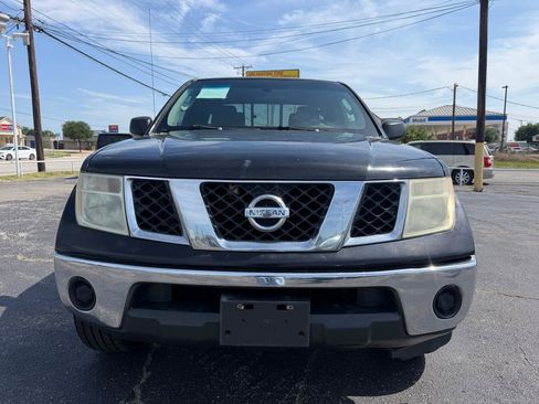 Used 2007 Nissan Frontier SE w/ SE Value Truck Pkg RWD image 2