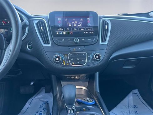 Used 2024 Chevrolet Malibu LT image 11