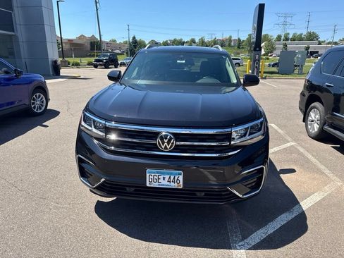 Used 2021 Volkswagen Atlas SEL R-Line AWD/4WD image 2