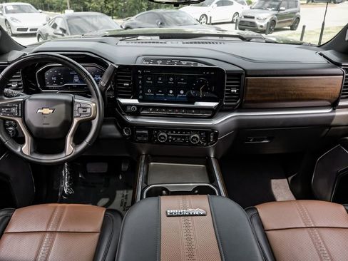 Used 2024 Chevrolet Silverado 2500 High Country w/ High Country Premium Package AWD/4WD image 15