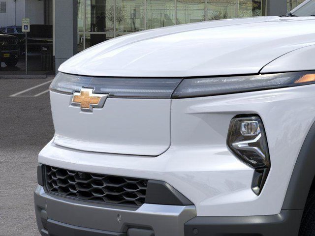 New 2026 Chevrolet Silverado EV LT w/ Plus Package AWD/4WD image 13