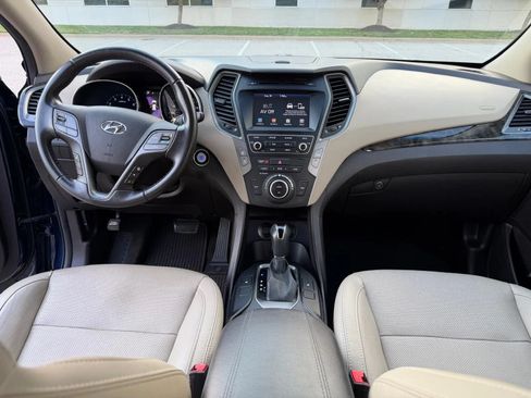 Used 2017 Hyundai Santa Fe Sport FWD image 9