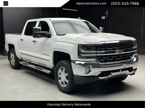 Used 2017 Chevrolet Silverado 1500 LTZ w/ Max Trailering Package image 9