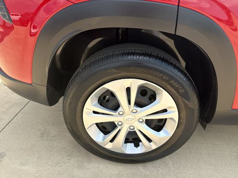 Used 2026 Chevrolet Trax LS FWD image 11