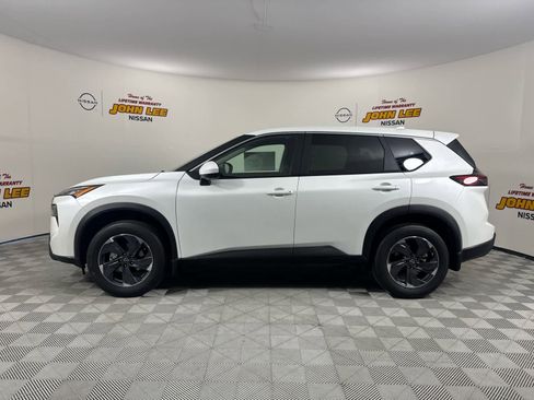 New 2026 Nissan Rogue SV image 2