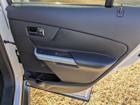 Used 2013 Ford Edge Limited image 34