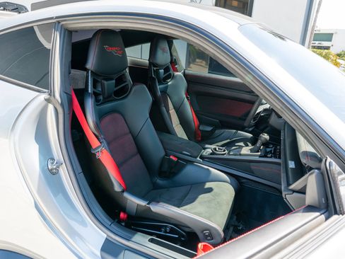 Used 2024 Porsche 911 GT3 RS image 11