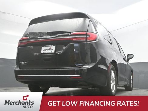Used 2025 Chrysler Pacifica Select FWD image 49