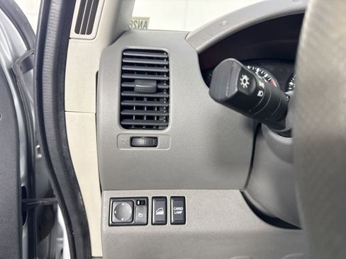 Used 2021 Nissan Frontier SV w/ SV Utility Package AWD/4WD image 14
