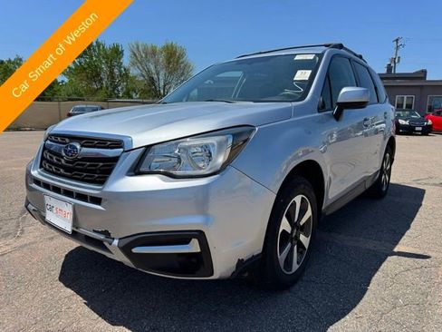 Used 2017 Subaru Forester 2.5i Premium w/ All-Weather Package AWD/4WD image 3